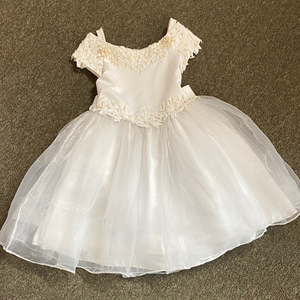 Elegant White Lace Kids Formal Dress